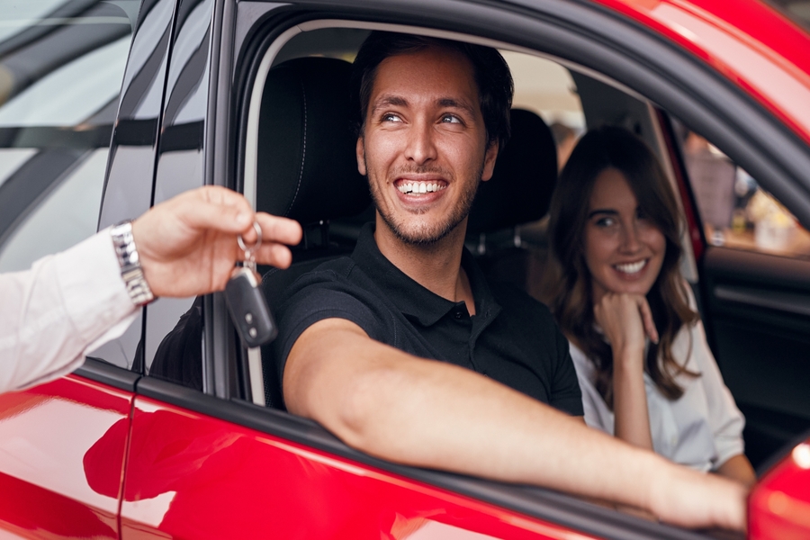 Comparing City Pickups and Airport Rentals in Morocco