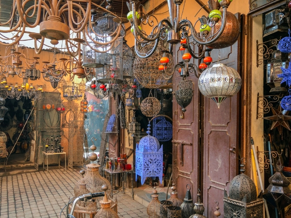 What Spanish Tourists Should Know Culturally Before Exploring Morocco